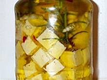 Fot. majolika, Biały ser marynowany w oliwie