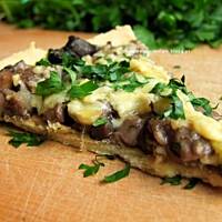 Tarta z grzybami leśnymi....