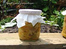 Fot. Betti Blue, Ogórki z pieprzem ziołowym - przetwory