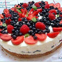 Sernik na zimno z jagodowymi owocami według Betti Blue