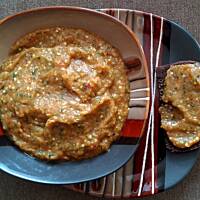 Pasta z bakłażana z papryką