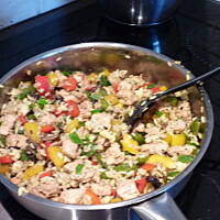 Potrawka z ryżem i kurczakiem - podobno śródziemnomorska!