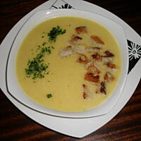 Zupa z cukini z serkiem topionym