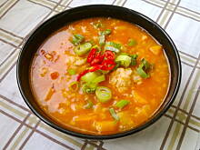 Fot. małpiatka, Pikantna zupa a'la bozbasz z pulpecikami i kaszą