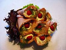 Fot. Asuna, Szynka nadziewana twarożkiem z dodatkami