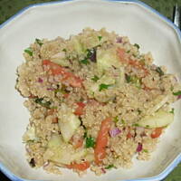 Salatka Tabbouleh z komosą ryżową