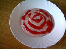 Fot. carolotta, Róża : truskawkowa kasza manna z sosem