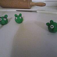 Tort  ANGRY BIRDS z lukru plastycznego