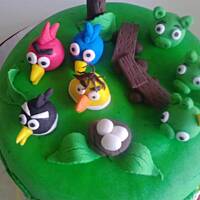 Tort  ANGRY BIRDS z lukru plastycznego