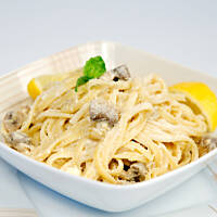 Sos pieczarkowy śmietanowy do makaronu