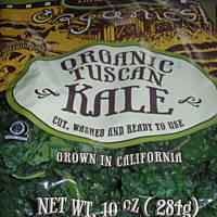 Zupa z jarmużem, kiełbasą i fasolą