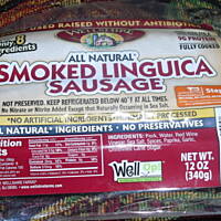 Zupa z jarmużem, kiełbasą i fasolą