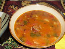 Fot. kamila258, Zupa z jarmużem, kiełbasą i fasolą