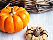 Fot. Mloda, Pajączki na Halloween z masłem orzechowym