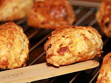 Fot. iwciaG, Bułeczki Kruche Serowo-pomidorowe