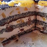 Tort makowo-brzoskwiniowy