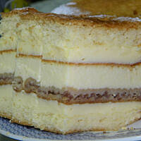 Placek z wkładką serową