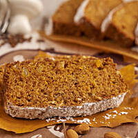 Piernikowe ciasto dyniowo-migdałowe