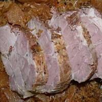 Karkówka z kapustą kiszoną i ananasem