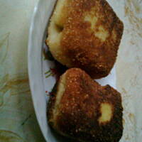 Krokieciki ziemniaczane z żółtym serem