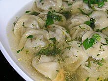 Fot. majolika, Pielmieni rybne w rosole z ryb-danie w sam raz na Wigilię