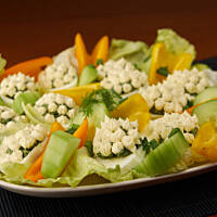 Jajka szpinakowe z bezikami majonezowymi