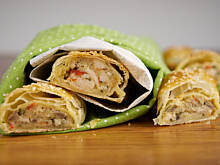 Fot. Wkn, Zawijaski drobiowe w cieście francuskim