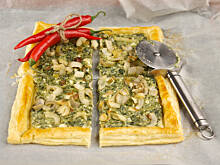 Fot. Wkn, A'la tarta szpinakowo-cebulowa