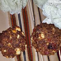 Kotlety mielone z suszonymi pomidorami i fetą