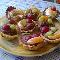 Babeczki z kremem czekoladowo-śmietankowym