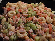 Fot. folosire, Sałatka z tortelini