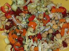 Fot. ekkore, Sałatka z ciecierzycy