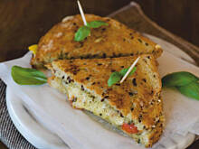 Fot. Wkn, Zapiekane kanapki z kurczakiem i twardym serem