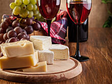 Fot. Pampas, Wino i ser - doskonała kompozycja na wieczór
