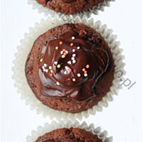 Bezglutenowe mocno kakaowe muffinki na Coca-Coli