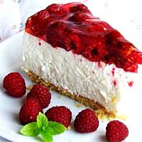 torcik serowy z malinami...