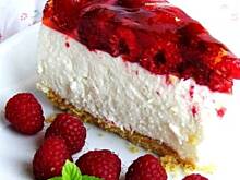 Fot. izaa_a, torcik serowy z malinami...