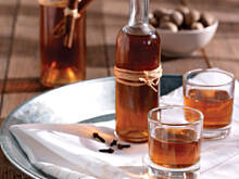 Fot. BartekDru, Nalewka żurawinowo - rodzynkowa