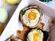 Fot. Mloda, Jajka zapiekane w pieczarkach portobello