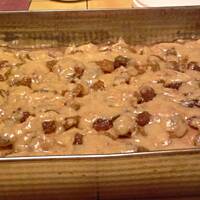 Megakruchy mazurek z krówką i bakaliami