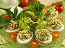 Fot. Wkn, Jajka faszerowane koperkowo-serowe