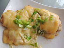 Fot. catha, Filet z kurczaka z porami pod serową pierzynką