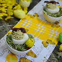 Wielkanocne jajko z anchois i serem