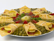 Fot. Wkn, Zawijasy serowe w galarecie