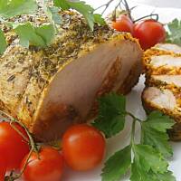 Schab z włoskimi orzechami i serem Dziugas