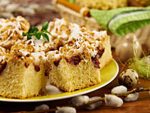 Fot. Wkn, Placek drożdżowy ze śliwkami