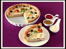 Fot. RENIZ, Tarta z tuńczykiem i serem DZIUGAS