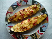 Fot. ElaEla, Cukinia z serowo-warzywnym nadzieniem