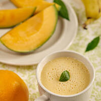 Smoothie melonowo bananowe z lodami pomarańczowymi