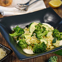 Ditalini rigati z sosem serowo cukiniowo brokułowym